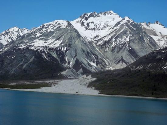 Glacier Bay National Park Lodging