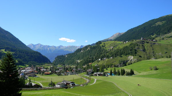 Glacier Express Train From Zermatt To St Moritz