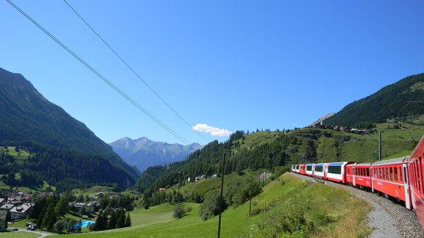 Glacier Express Train From Zermatt To St Moritz