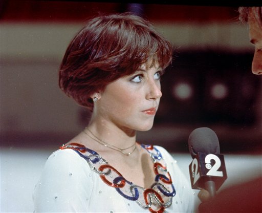 How To Cut A Dorothy Hamill Wedge Haircut