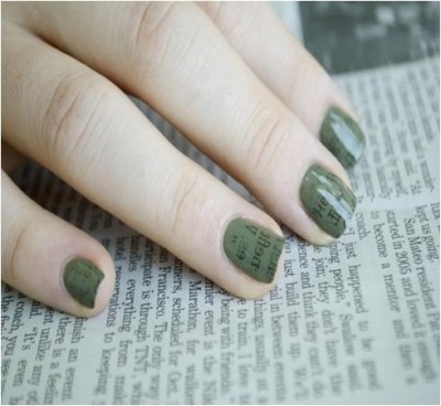 How To Do Newspaper Nails With Water