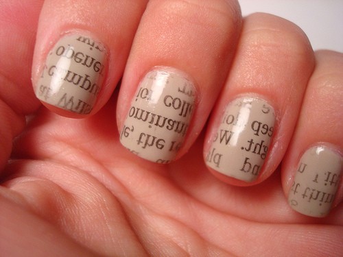 How To Make Newspaper Nails With Water