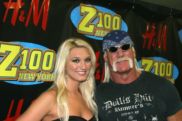 Hulk Hogan Wife And Daughter