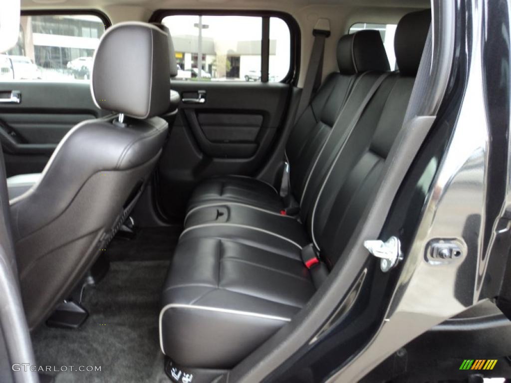 Hummer H3 Alpha Interior