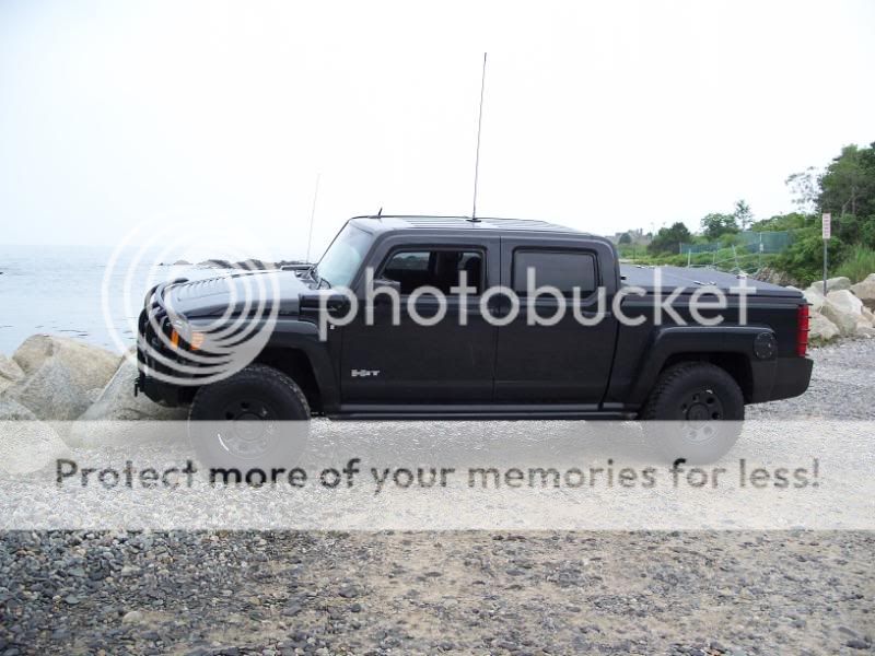 Hummer H3 Blacked Out