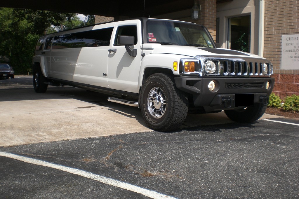 Hummer H3 Limo