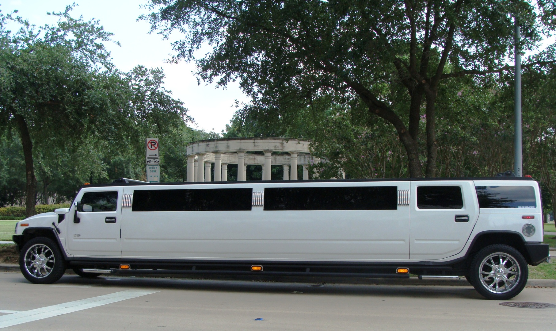 Hummer Limousine