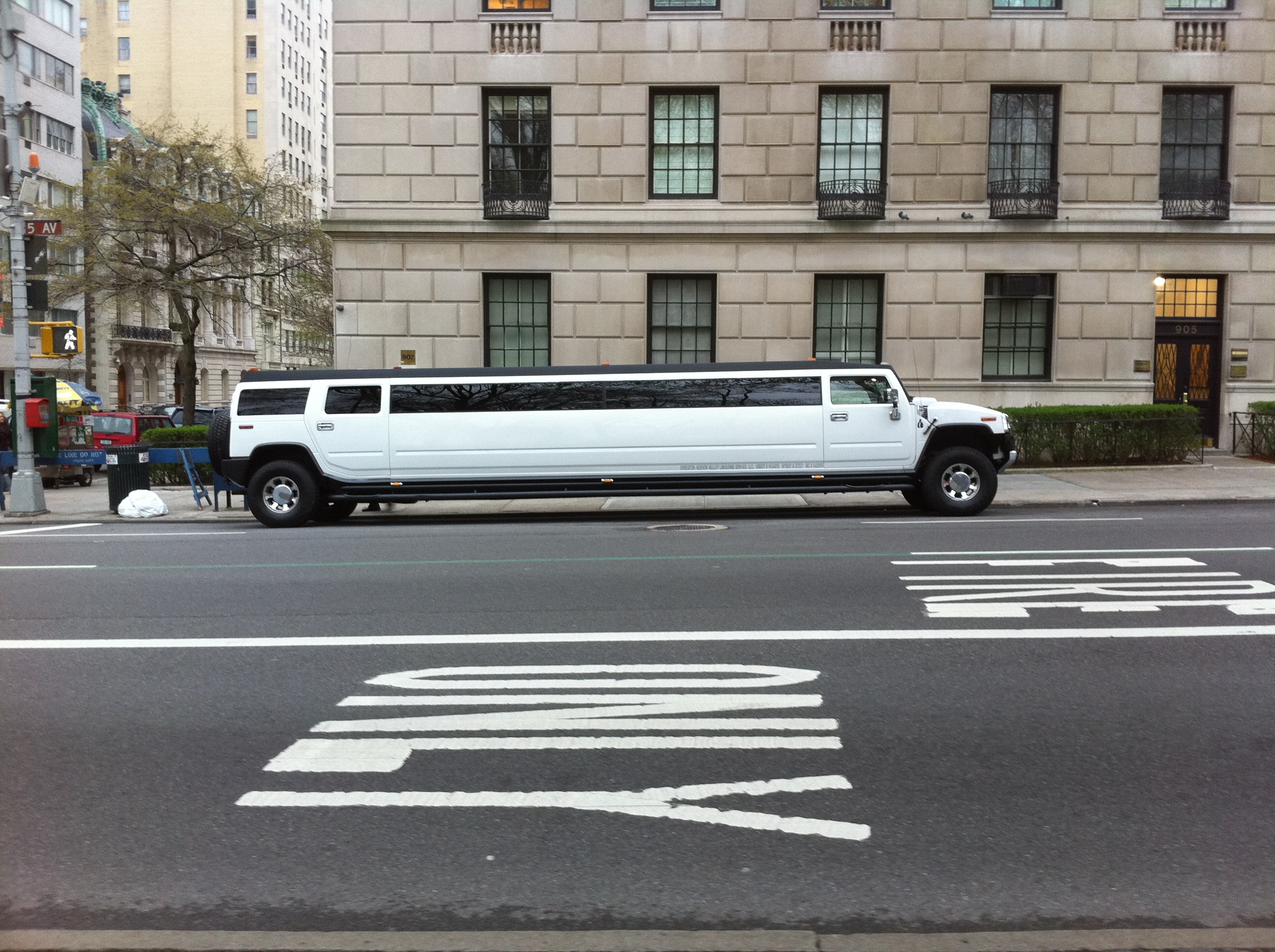 Hummer Limousine