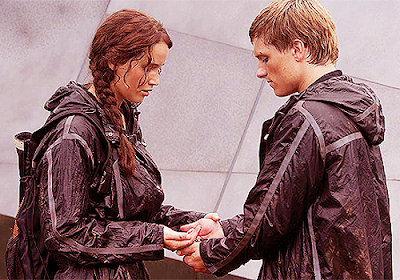 Hunger Games Katniss And Peeta Cave