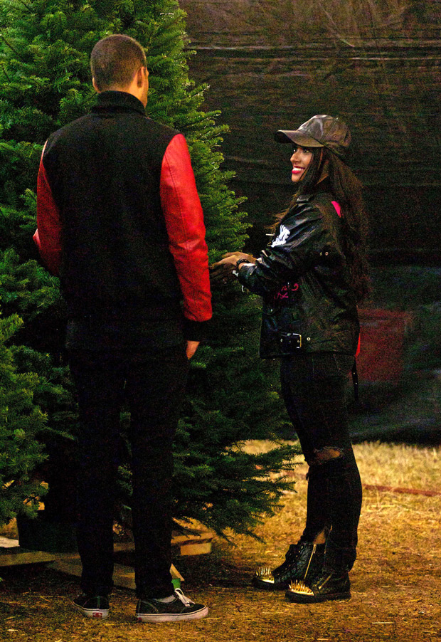 Ian And Nina Christmas Tree Shopping