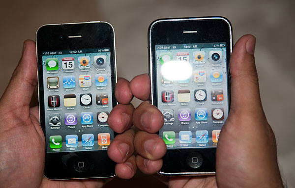 Iphone 3gs Vs Iphone 4