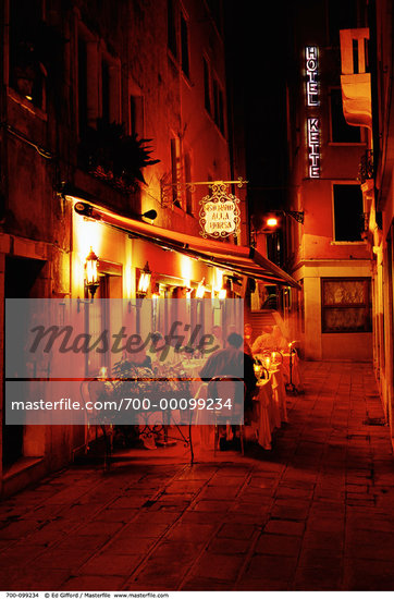 Italian Restaurants In Italy