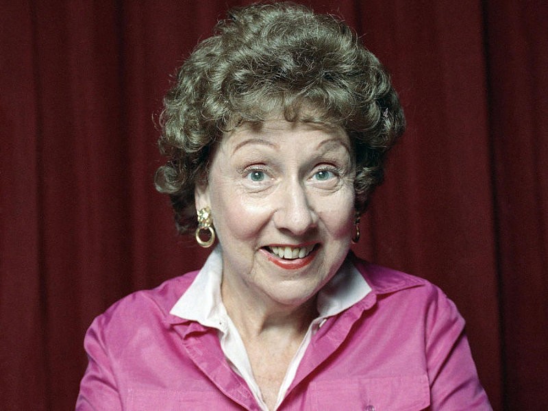 Jean Stapleton Death