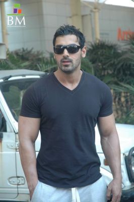 John Abraham Dostana Body