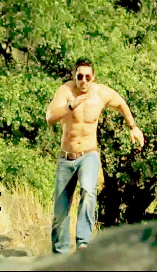 John Abraham Dostana Body