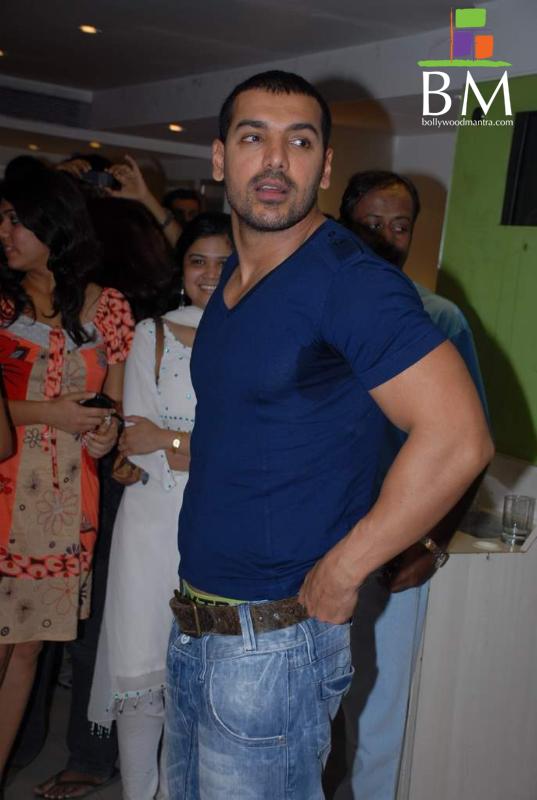 John Abraham Wallpapers Dostana