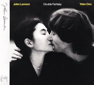 John Lennon And Yoko Ono Kiss