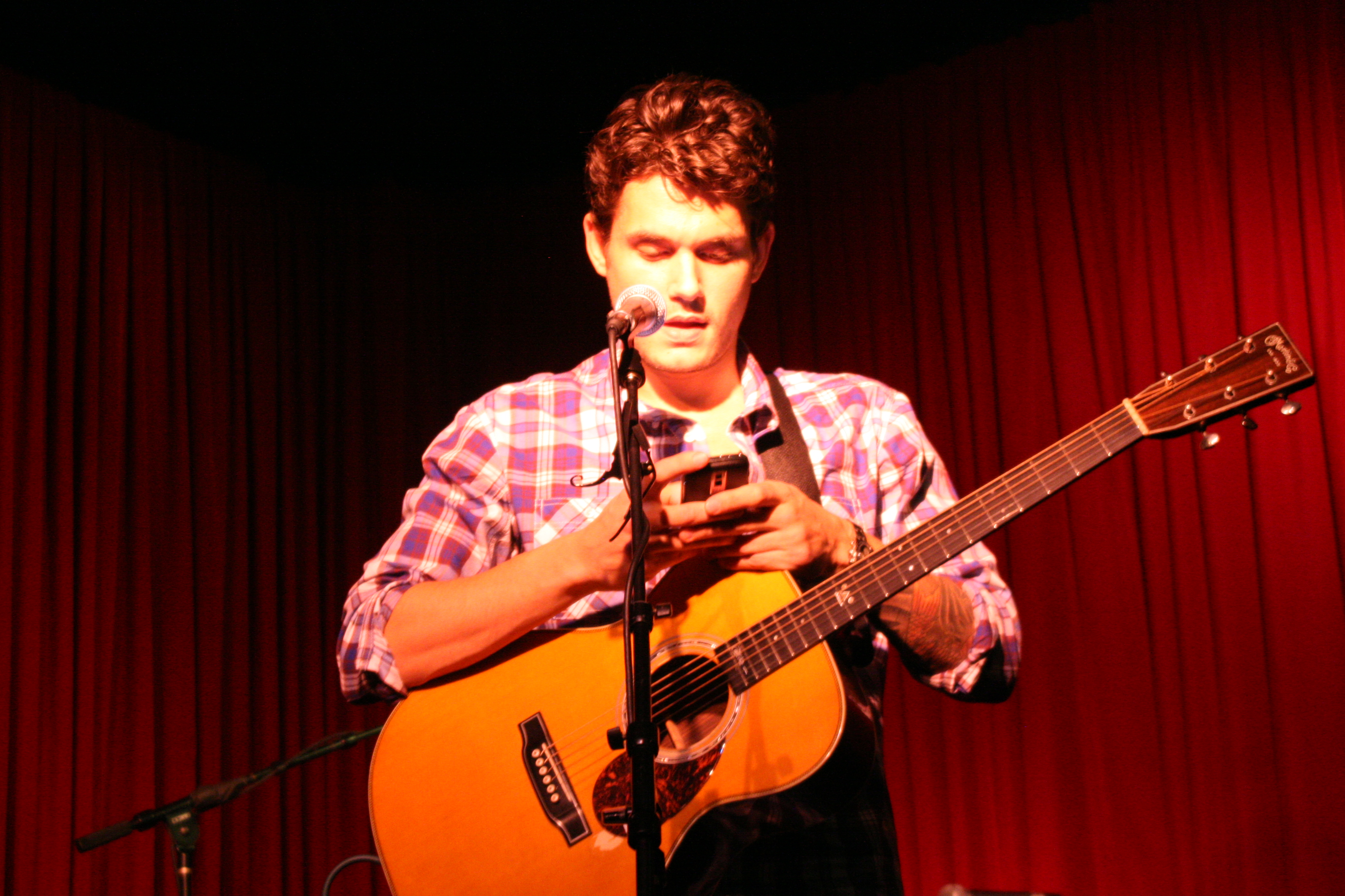 John Mayer Hotel Cafe