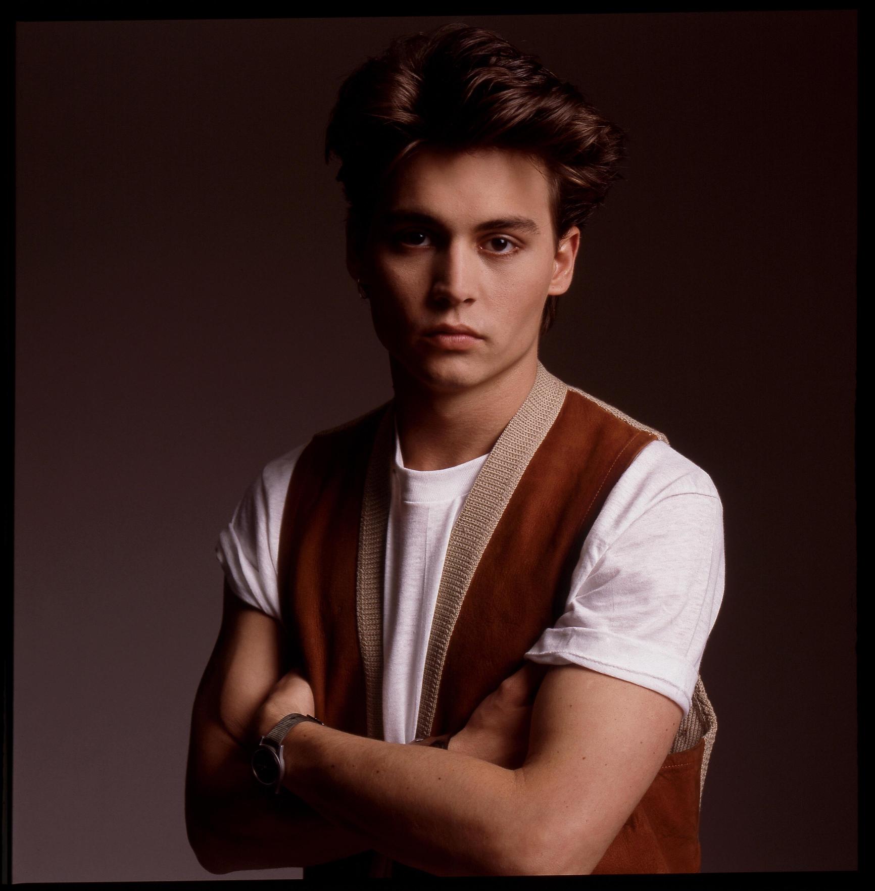 Johnny Depp Young Hot