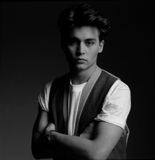 Johnny Depp Younger Hot