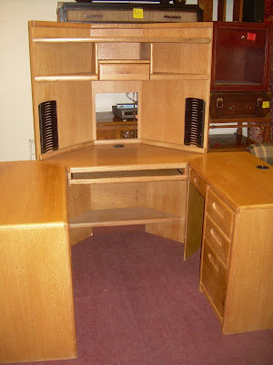 Kids Corner Desk Unit