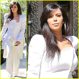 Latest Pregnancy Photos Of Kim Kardashian