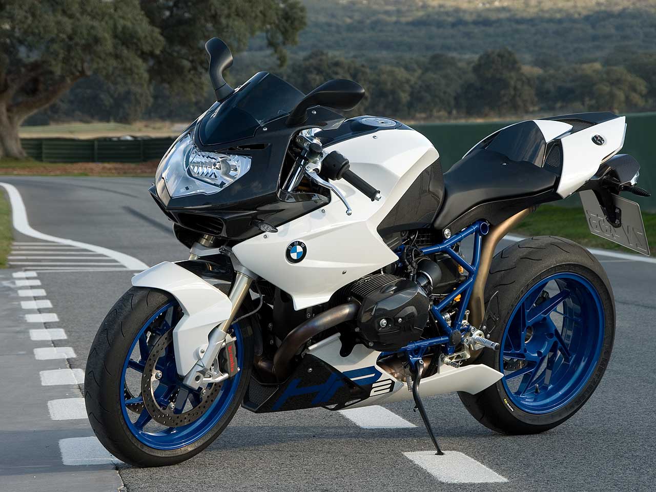 Latest Sports Bikes Photos