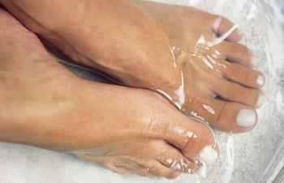 Listerine Vinegar Foot Soak For Cracked Heels