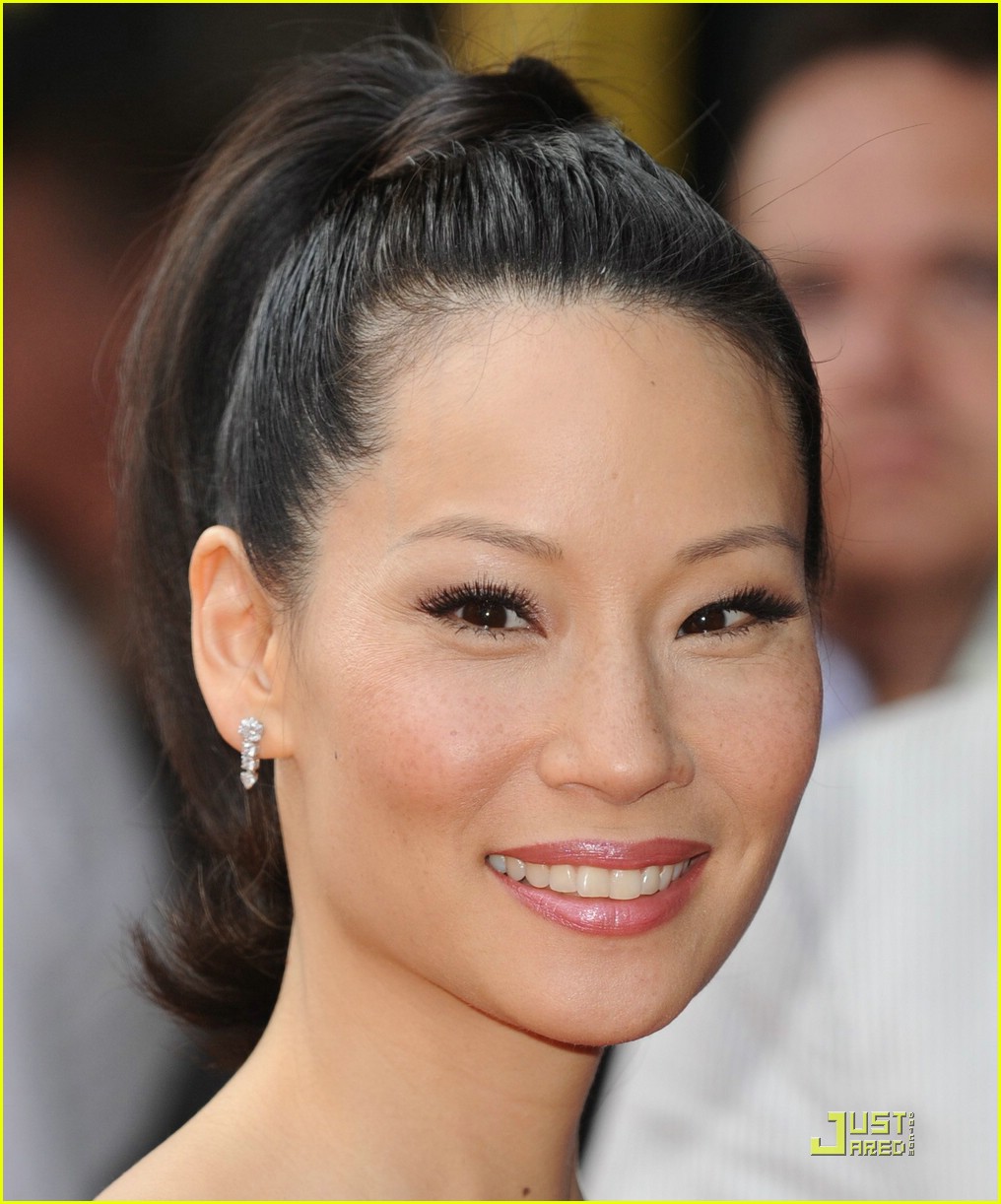 Lucy Liu Pictures