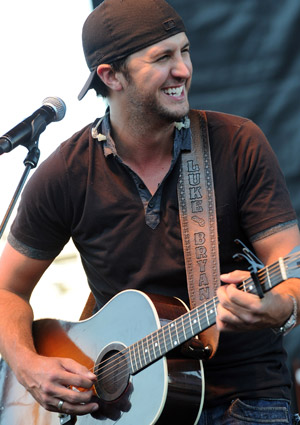 Luke Bryan Pictures