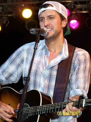 Luke Bryan Pictures