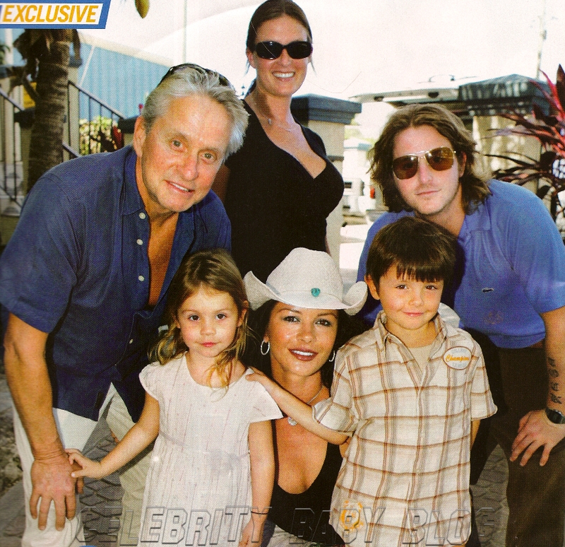 Michael Douglas And Catherine Zeta Jones Wedding Pictures