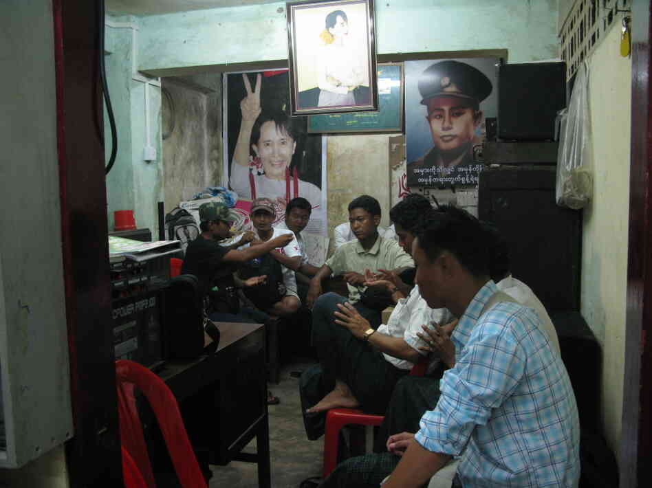 Myanmar Love Story Group Cc