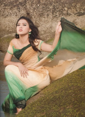 Myanmar Model Aye Myat Thu