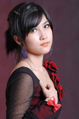 Myanmar Model Photo New