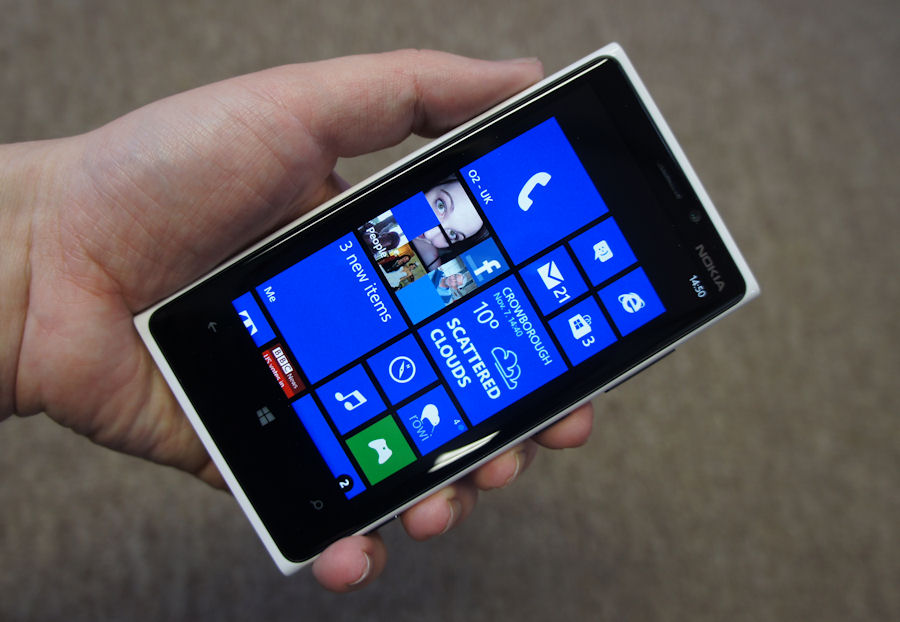 Nokia Lumia 920 White Review