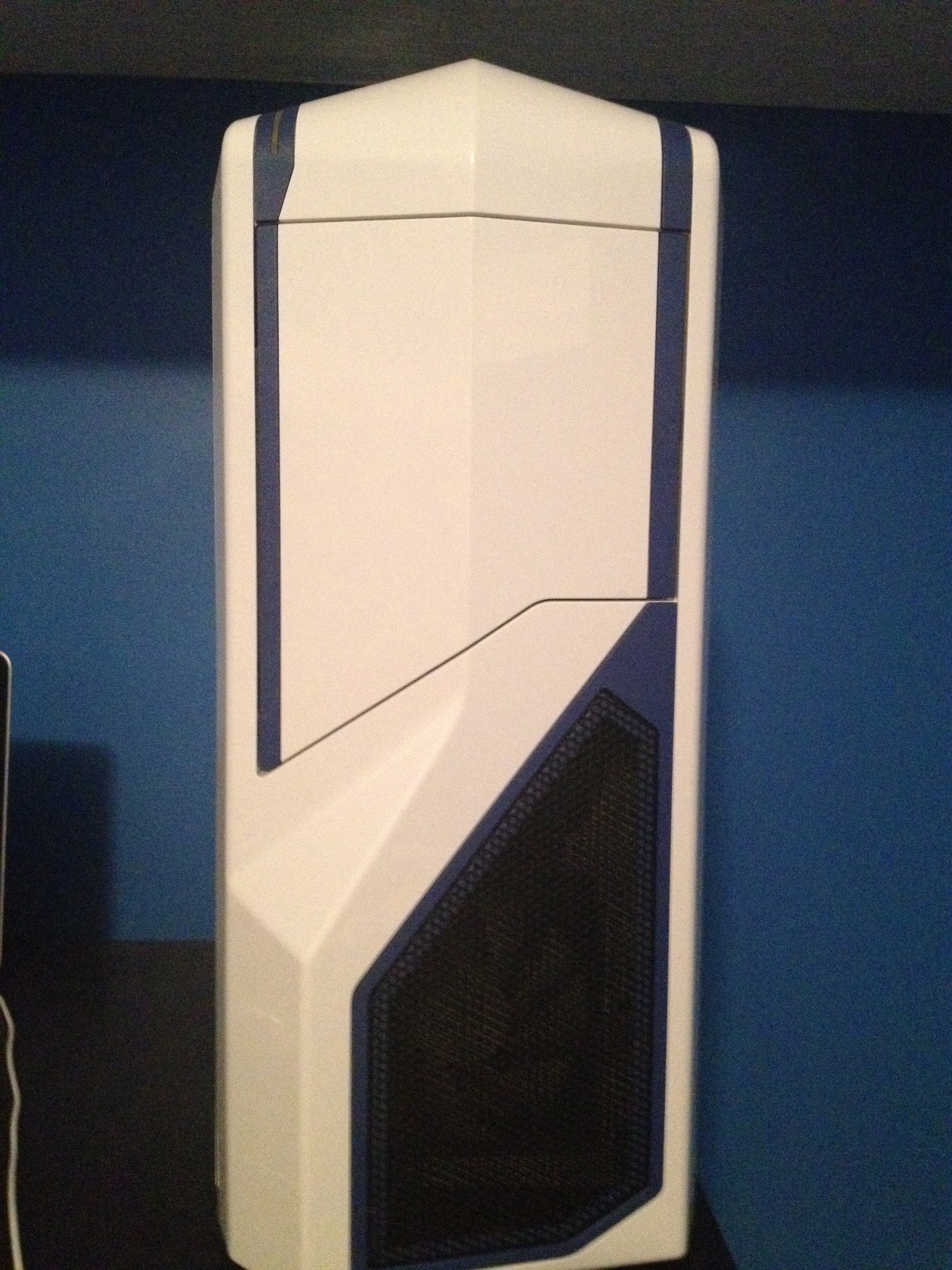 Nzxt Phantom 410 White Gaming Case