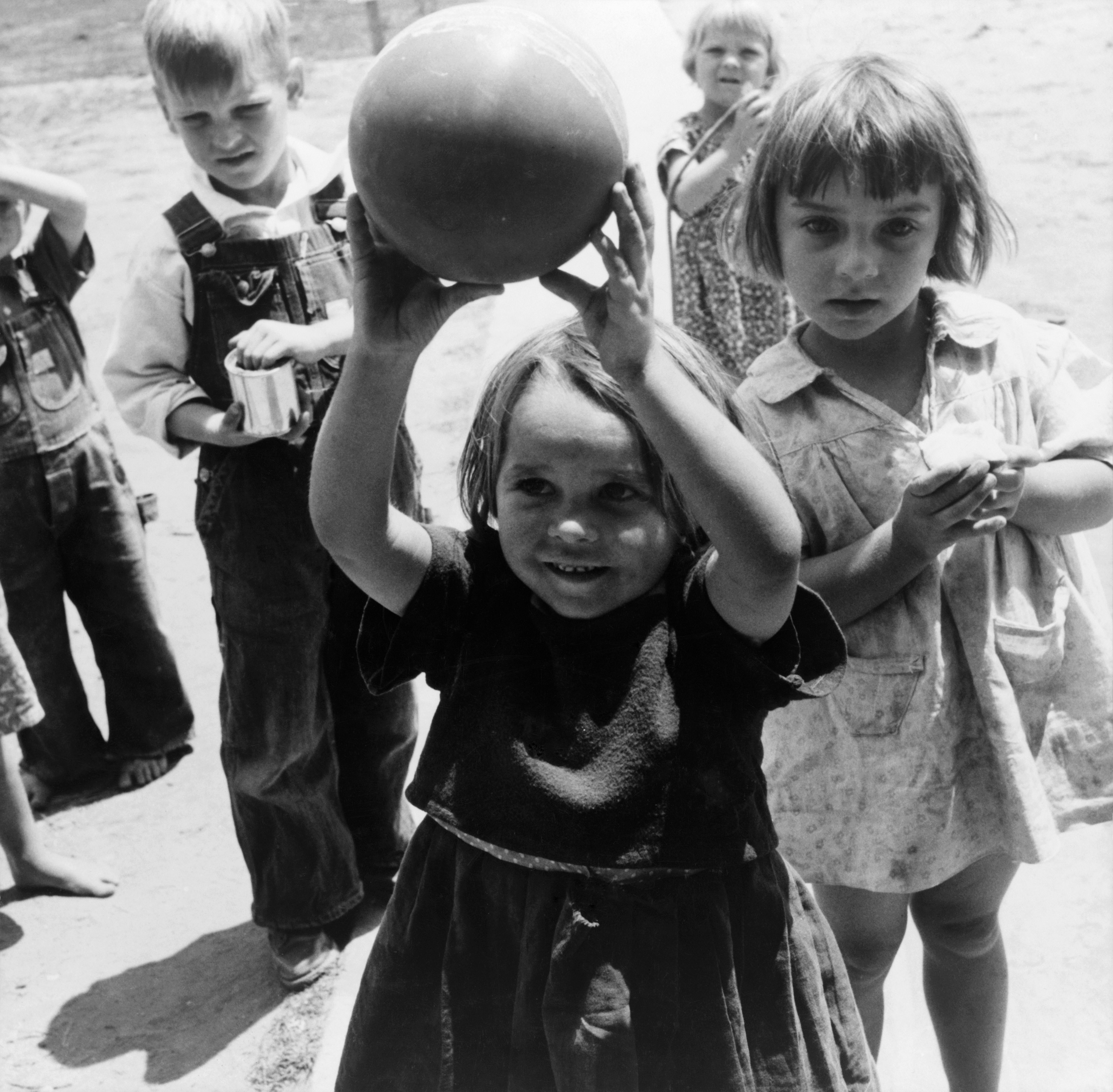 Pictures Of Children Playing At School