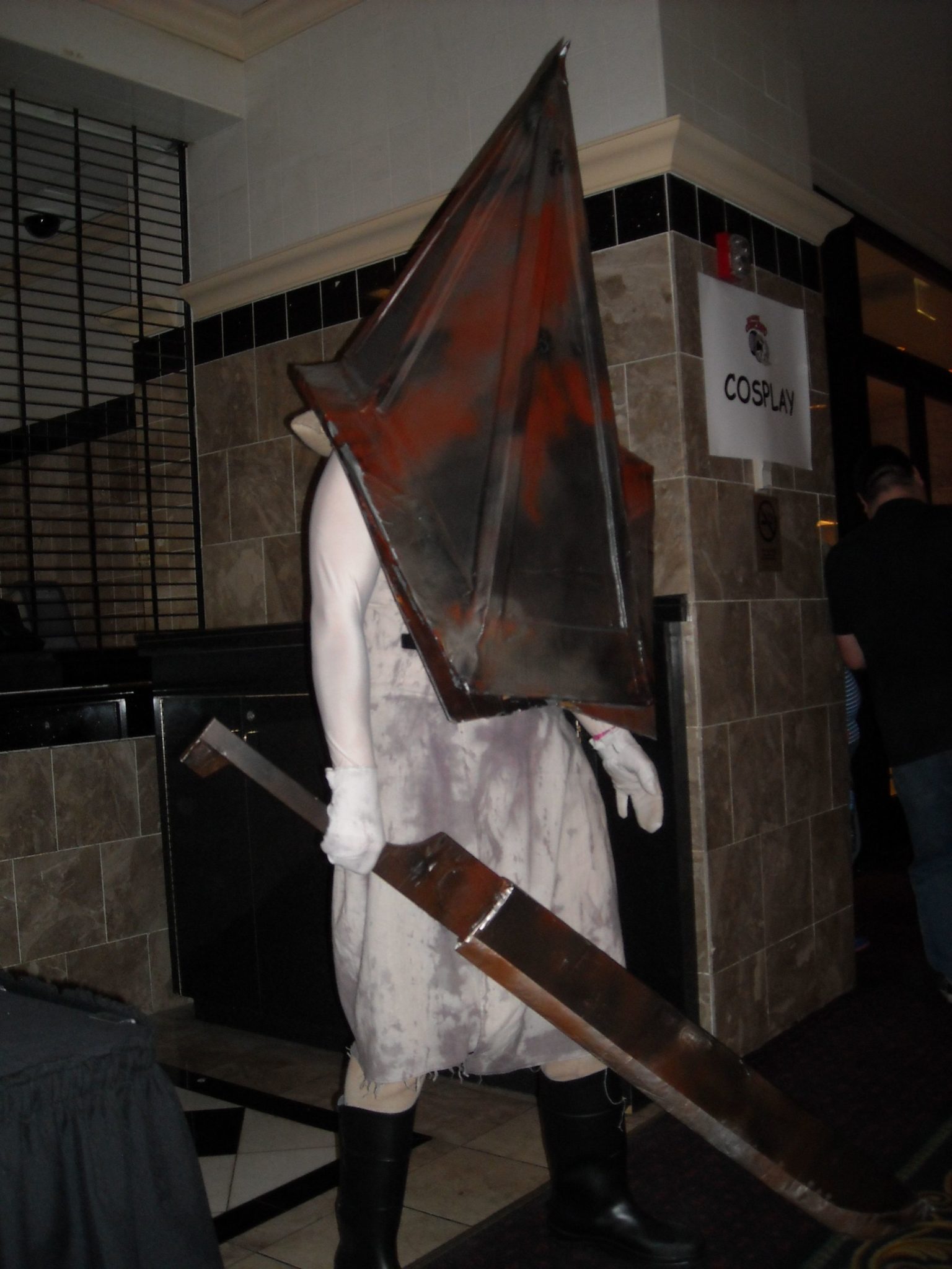 Pyramid Head Cosplay Tutorial