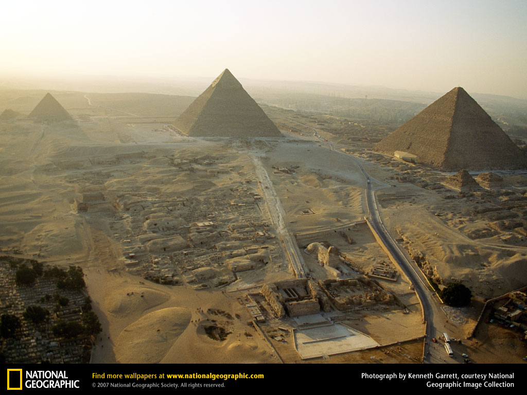 Pyramids Of Giza Wallpaper