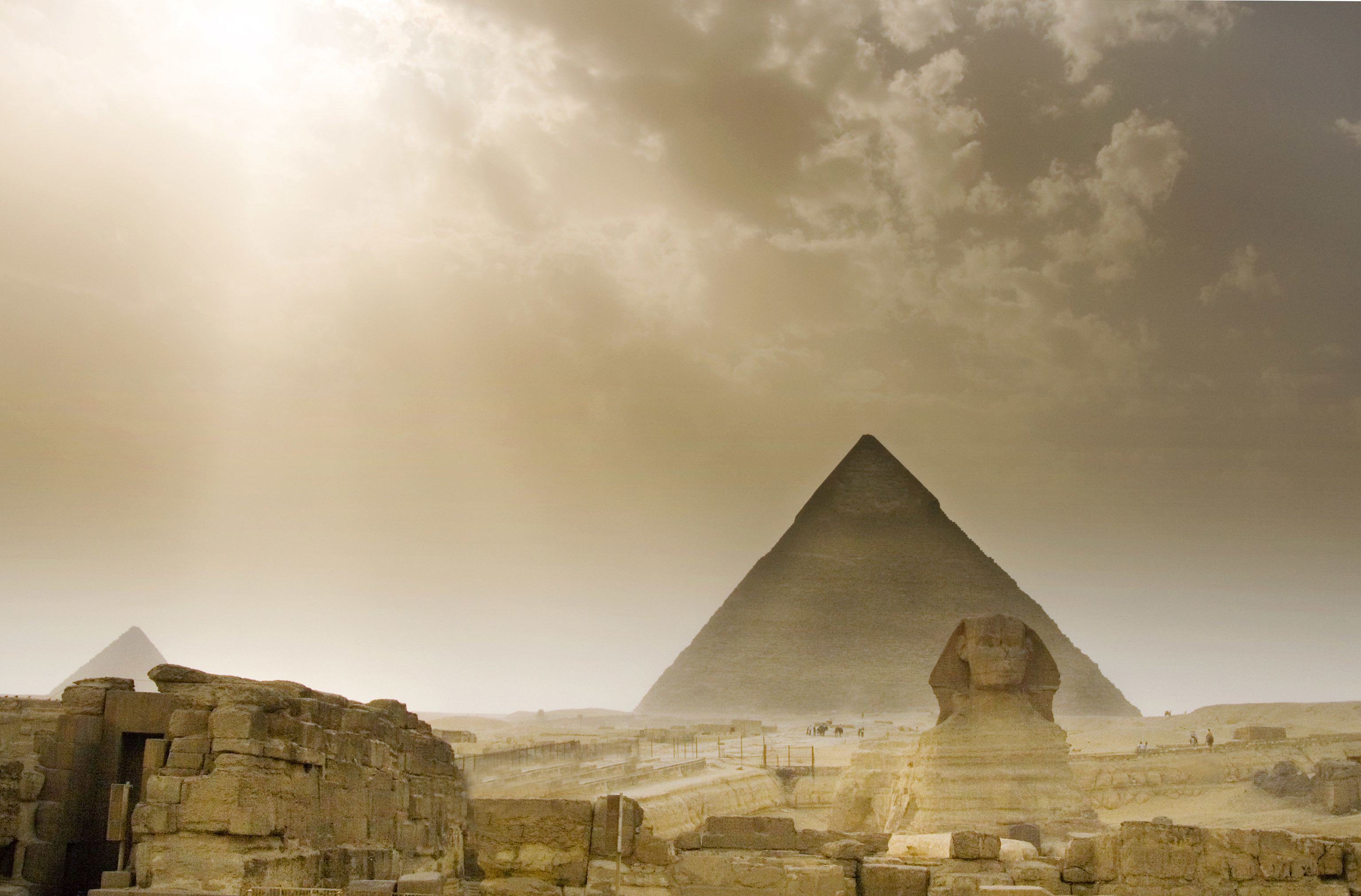 Pyramids Of Giza Wallpaper