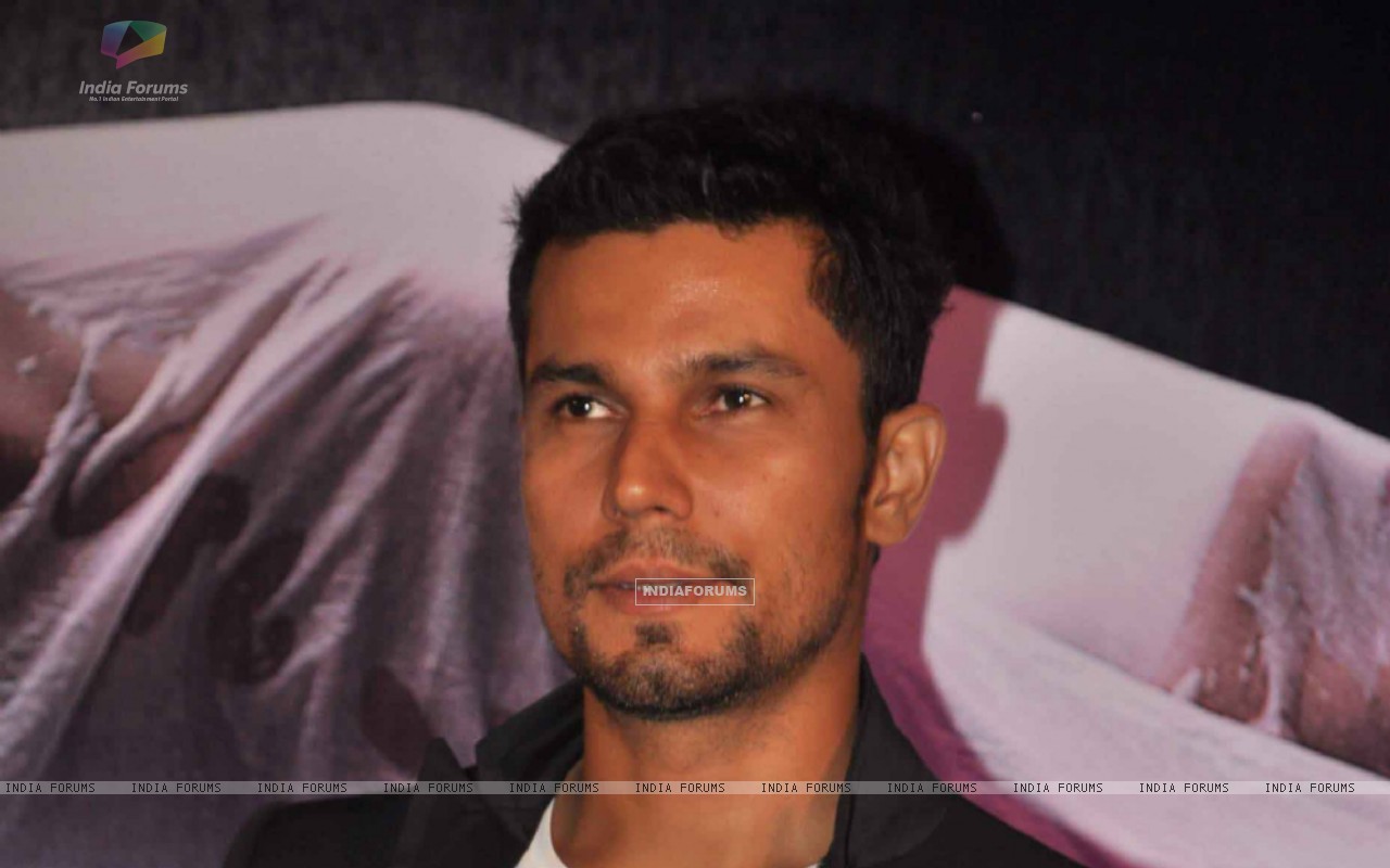 Randeep Hooda Jism2 Images