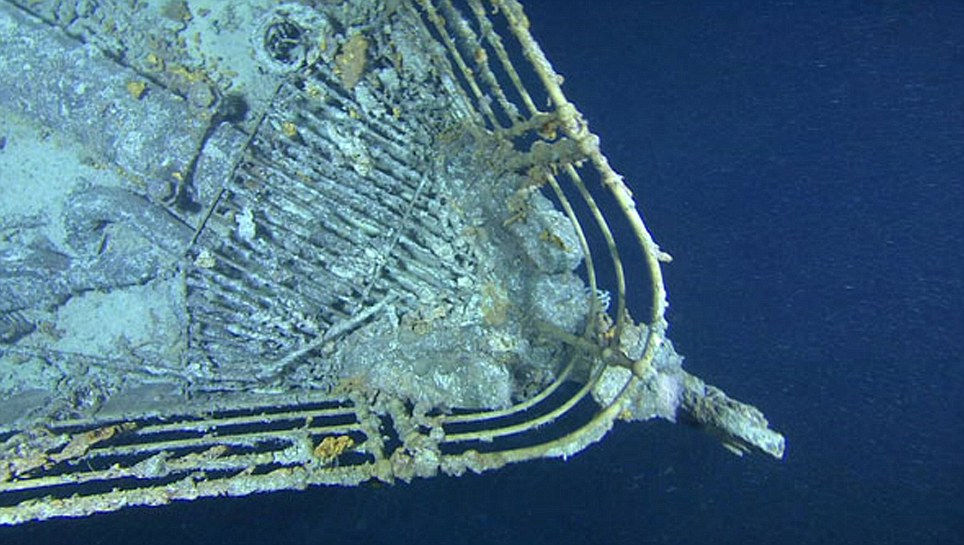 Real Titanic Pictures Underwater