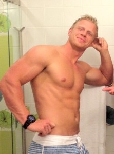 Sean Lowe Shirtless