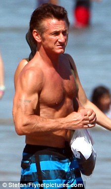 Sean Penn Body