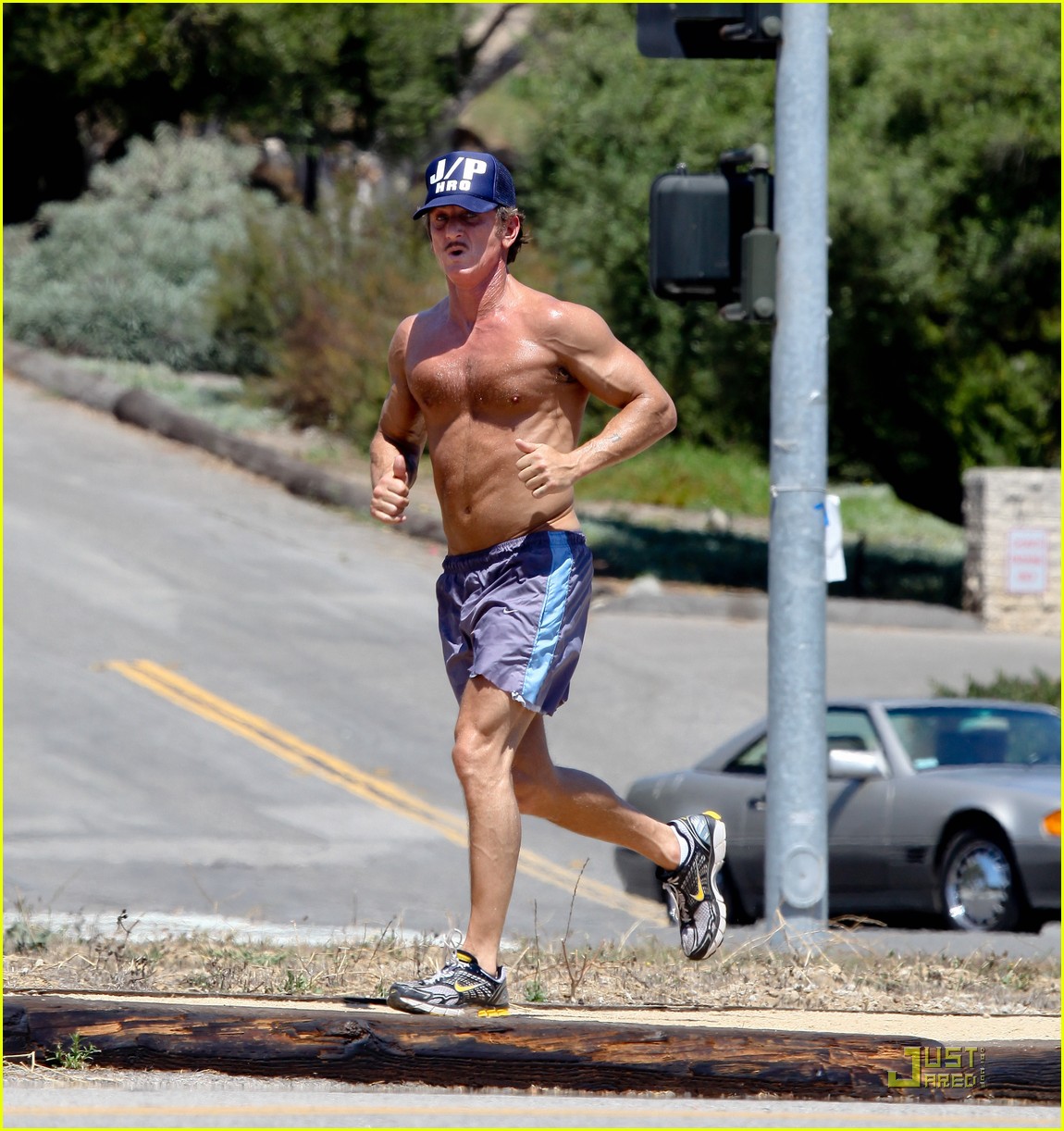 Sean Penn Body