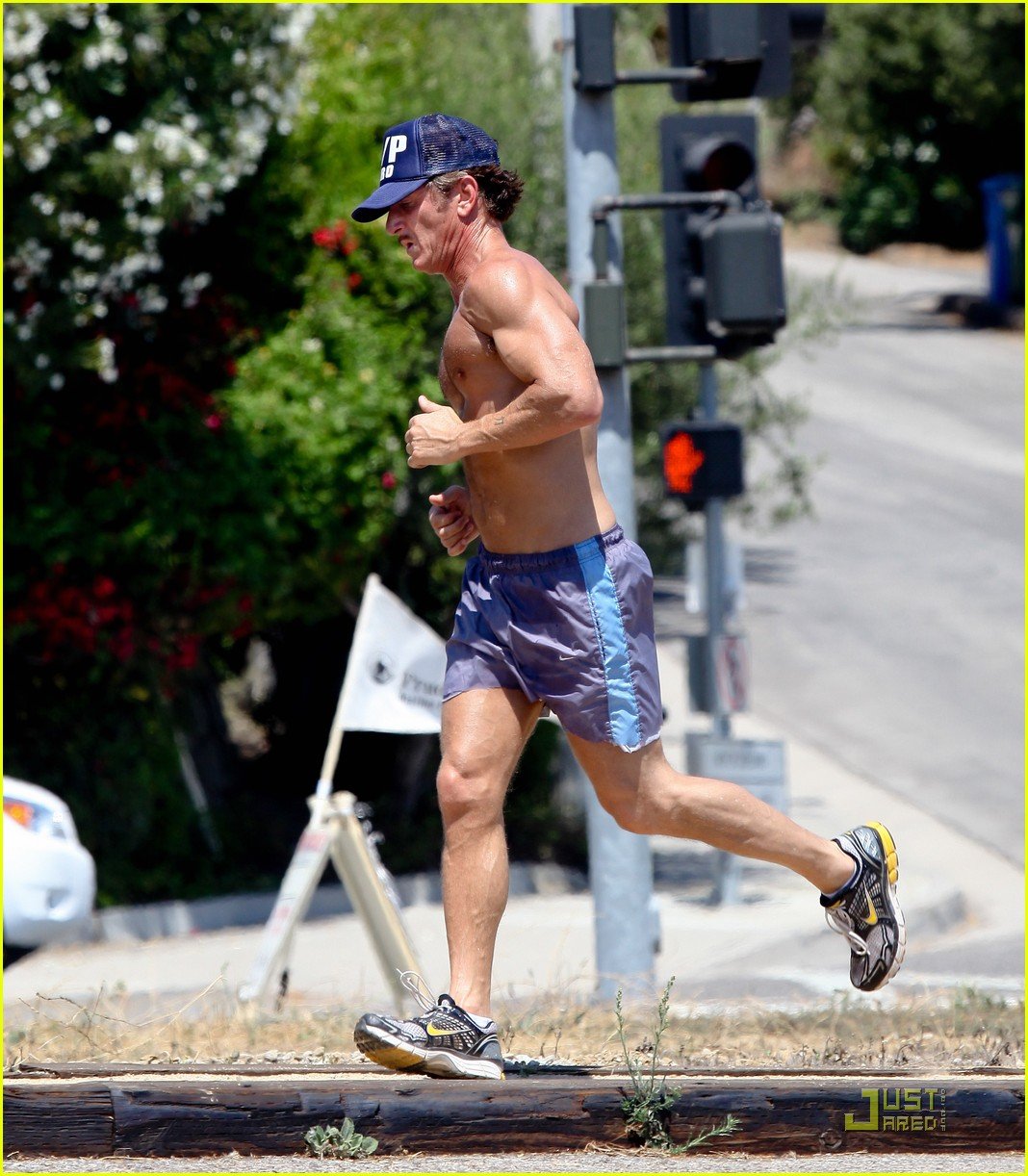 Sean Penn Body