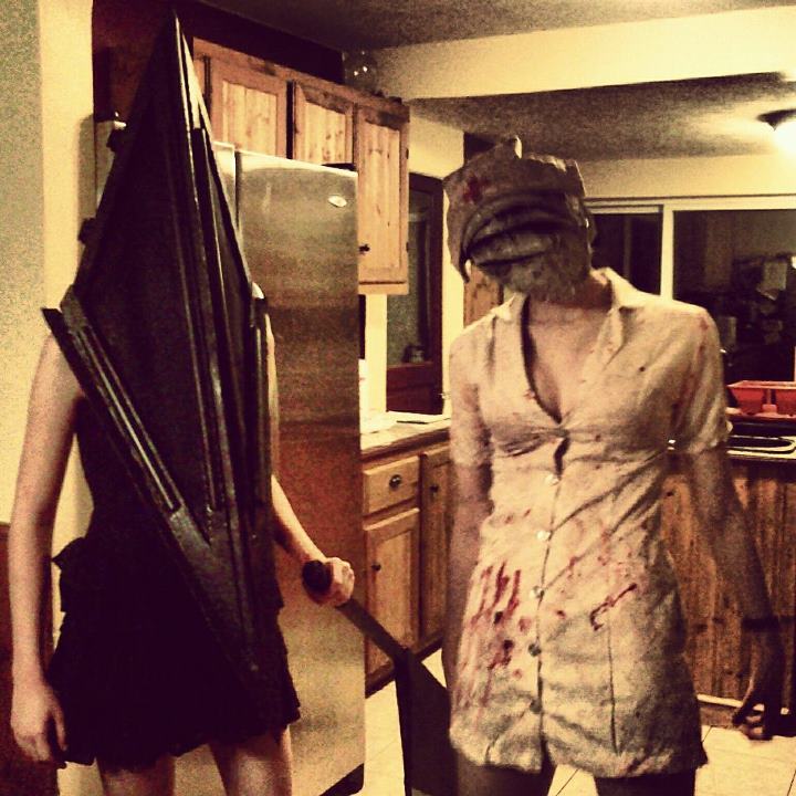 Silent Hill Pyramid Head Cosplay