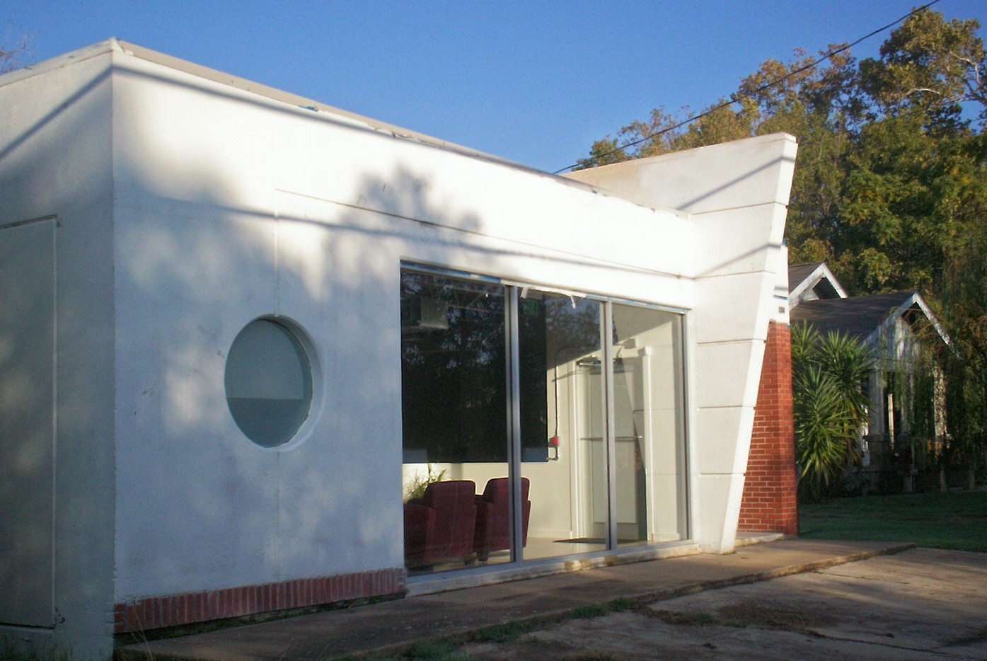 Streamline Moderne Architecture