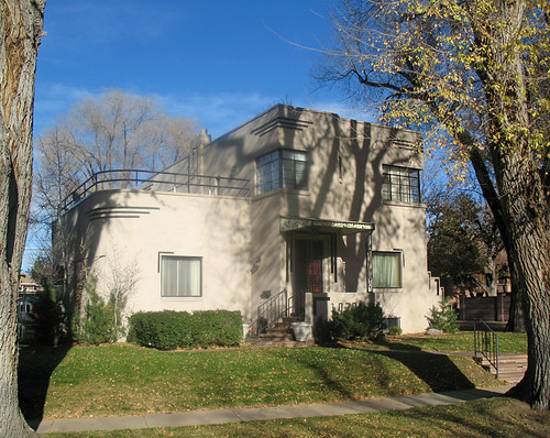 Streamline Moderne House